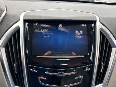 Used 2014 Cadillac SRX FWD image 18