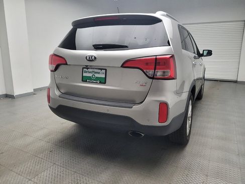 Used 2014 Kia Sorento EX image 7