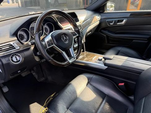 Used 2014 Mercedes-Benz E 350 4MATIC Sedan image 5
