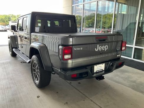 Used 2021 Jeep Gladiator Overland w/ Popular Equipment Package AWD/4WD image 18