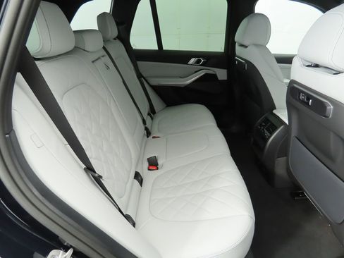 New 2026 BMW X5 sDrive40i w/ M Sport Package image 22