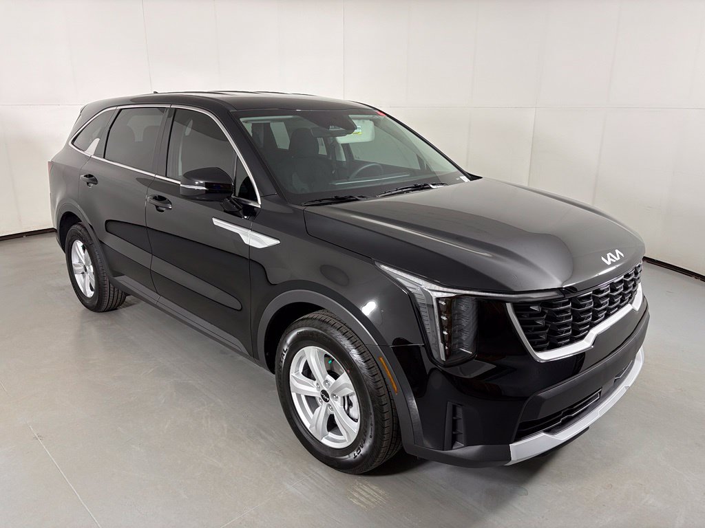 New 2026 Kia Sorento LX FWD image 2