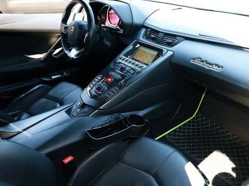Used 2012 Lamborghini Aventador LP 700-4 image 15
