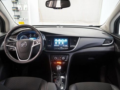 Certified 2022 Buick Encore Preferred w/ Safety Package image 18