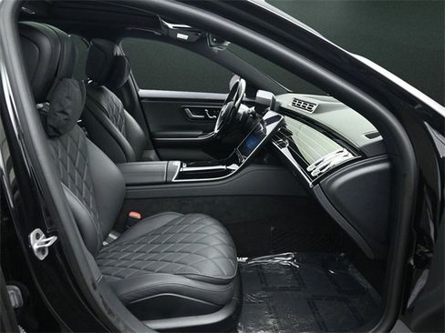 Used 2023 Mercedes-Benz S 580e 4MATIC Sedan image 24