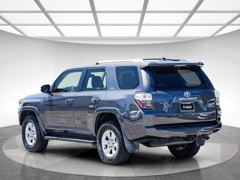Used 2018 Toyota 4Runner SR5 Premium AWD/4WD image 3
