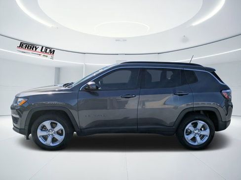 Used 2021 Jeep Compass Latitude FWD image 6
