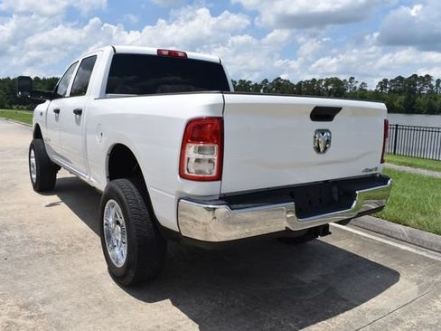 Used 2022 RAM 2500 Tradesman w/ Chrome Appearance Group AWD/4WD image 8