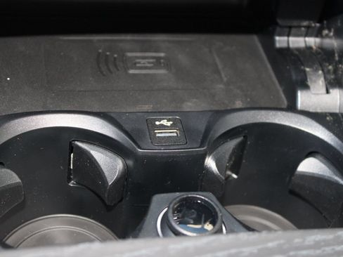 Used 2026 BMW 330i Sedan w/ M Sport Package RWD image 18