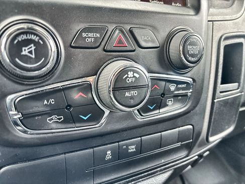 Used 2017 RAM 1500 Express w/ Express Value Package image 15