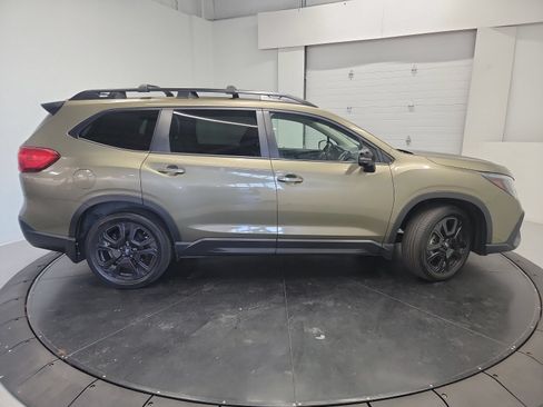 Used 2023 Subaru Ascent Onyx Edition Limited AWD/4WD image 11