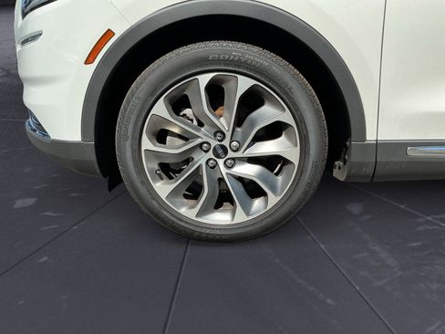 Certified 2022 Lincoln Nautilus Reserve AWD/4WD image 14