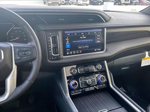 Used 2021 GMC Yukon Denali image 6