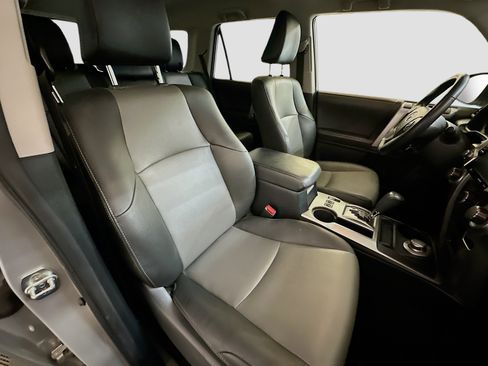 Used 2024 Toyota 4Runner SR5 Premium image 32