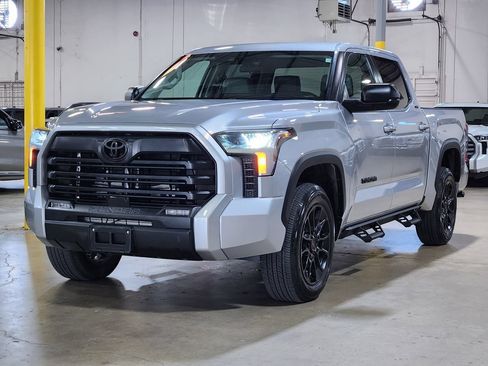 Used 2024 Toyota Tundra SR5 w/ SR5 Premium Package AWD/4WD image 4