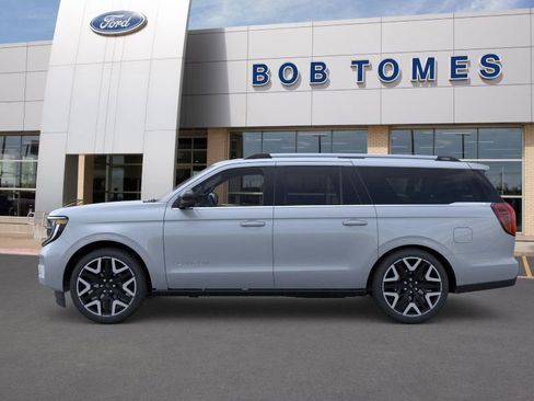 New 2026 Ford Expedition Max Platinum image 3