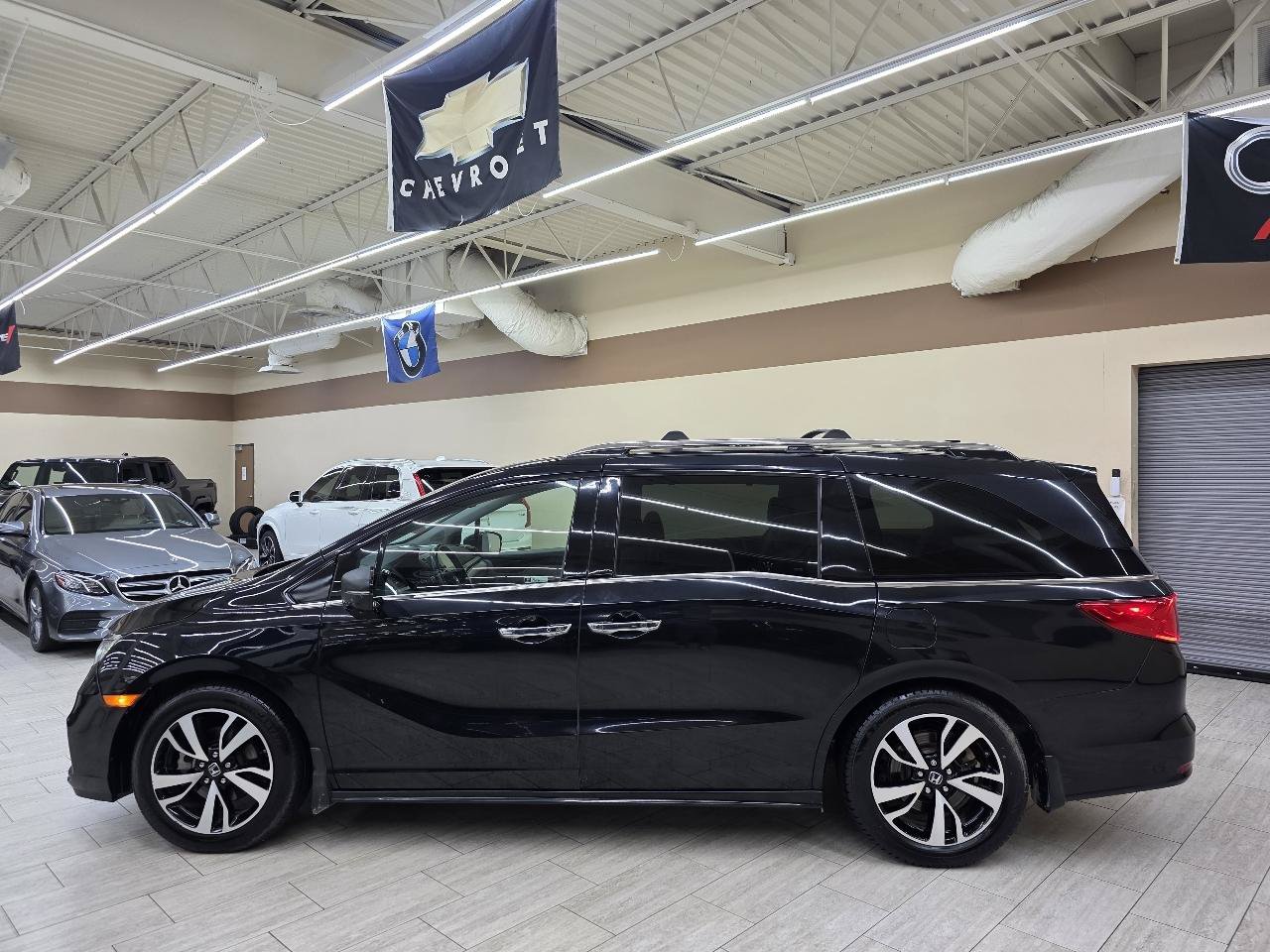 Used 2018 Honda Odyssey Elite image 9
