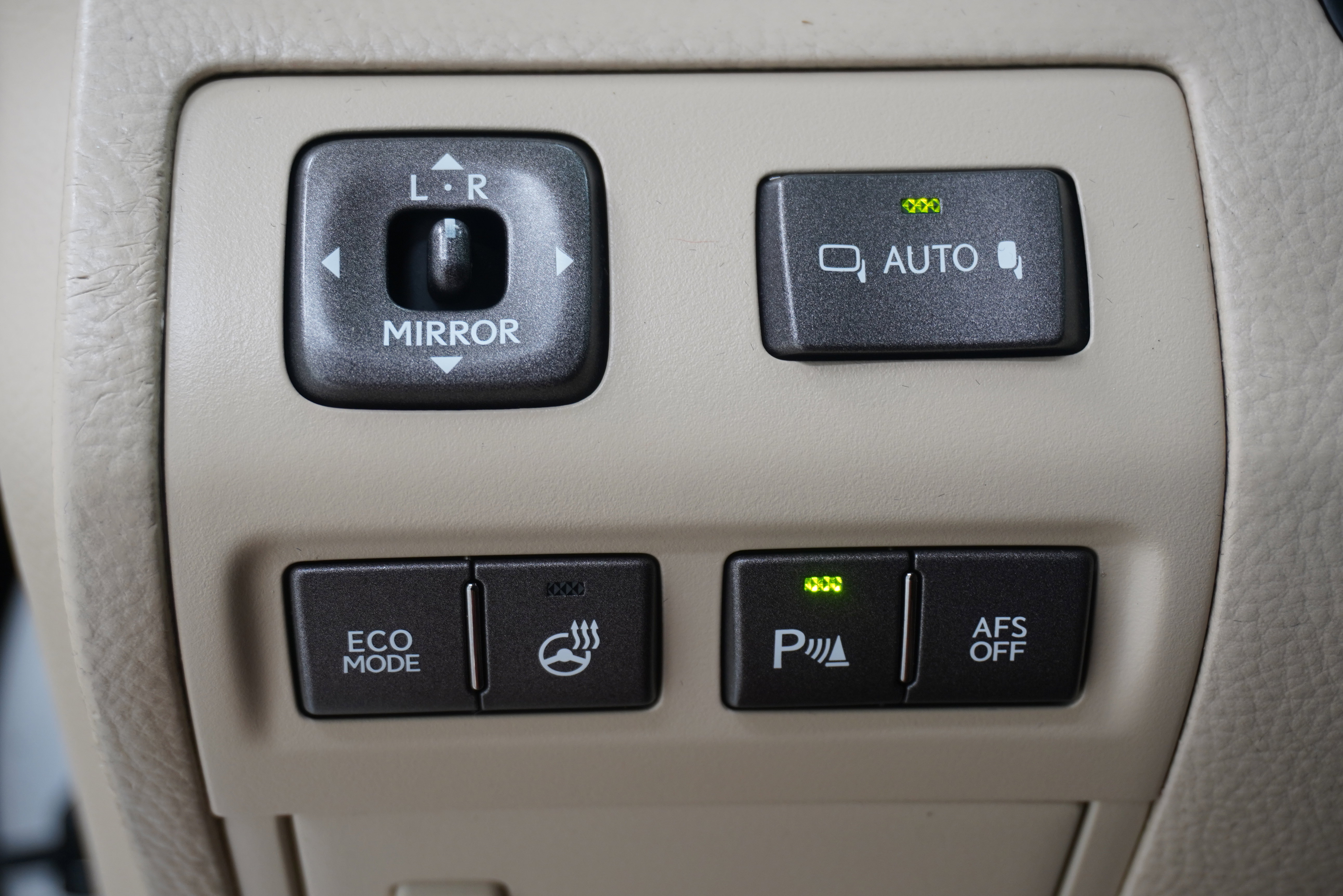 Used 2012 Lexus LS 460 w/ Luxury Value Edition RWD image 27