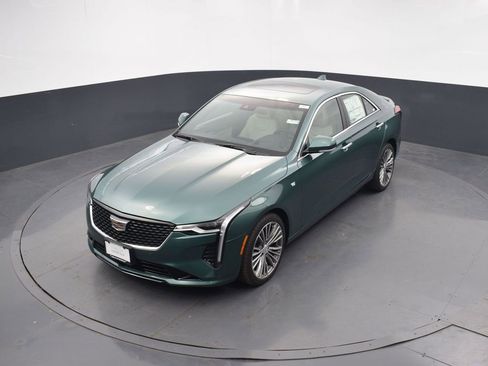 New 2025 Cadillac CT4 Premium Luxury image 32