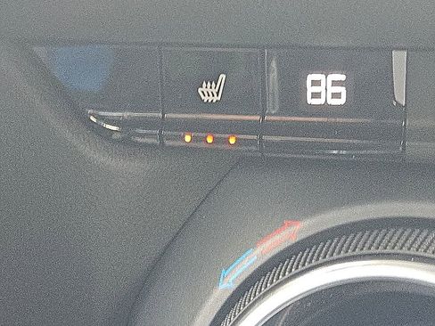 Used 2019 Chevrolet Blazer LT w/ Sound & Technology Package image 30