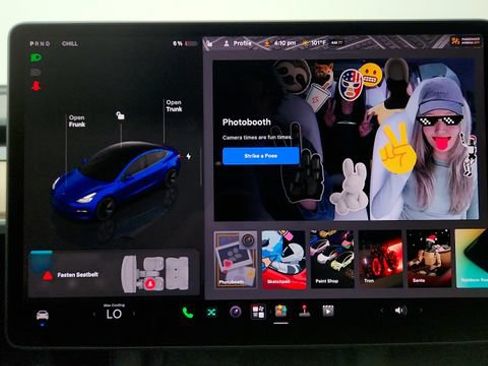 Used 2023 Tesla Model 3 Standard Range RWD image 62