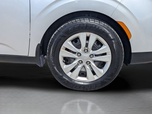 Used 2020 Kia Soul LX FWD image 29