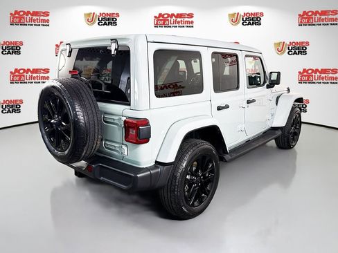 Used 2024 Jeep Wrangler Unlimited Sahara image 15