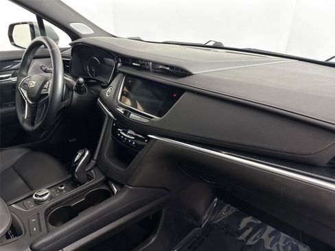 Used 2025 Cadillac XT5 Premium Luxury image 45