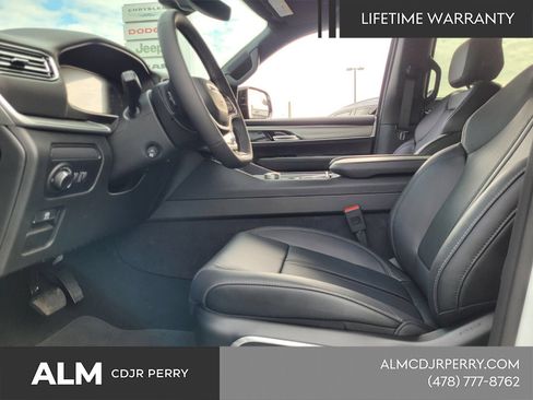 New 2026 Jeep Grand Wagoneer Limited AWD/4WD image 7