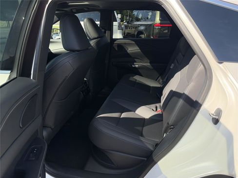 Used 2025 Lexus RX 350h AWD/4WD image 22