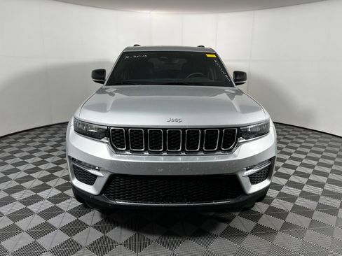 Used 2024 Jeep Grand Cherokee Limited RWD image 2