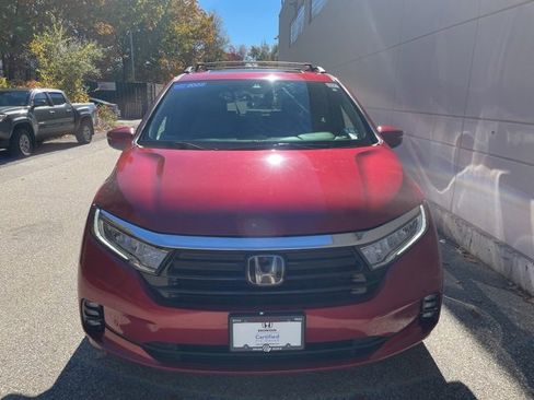 Certified 2022 Honda Odyssey Touring image 3