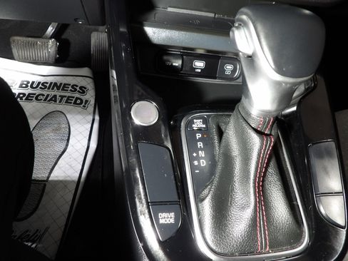 Used 2024 Kia Soul GT-Line FWD image 15