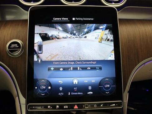 Used 2025 Mercedes-Benz GLC 350e 4MATIC image 24