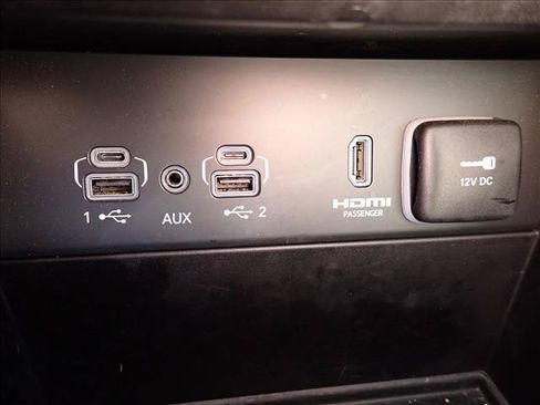 Used 2023 Jeep Grand Cherokee 4WD 4xe image 14