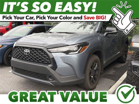 Used 2025 Toyota Corolla Cross LE FWD image 1