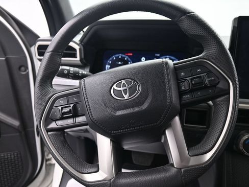 Used 2024 Toyota Tacoma TRD Off-Road AWD/4WD image 20