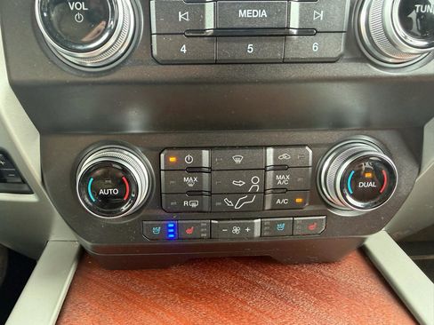 Used 2019 Ford F450 King Ranch w/ King Ranch Ultimate Package image 36