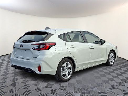 Used 2024 Subaru Impreza 2.0i image 9