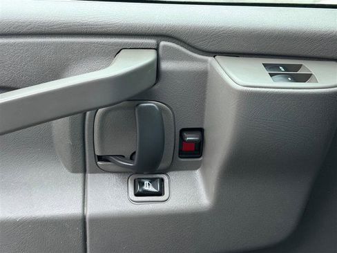 Used 2021 Chevrolet Express 2500 w/ Driver Convenience Package image 35