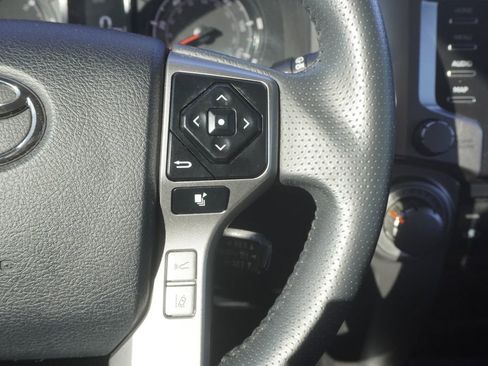 Used 2021 Toyota 4Runner SR5 Premium image 13