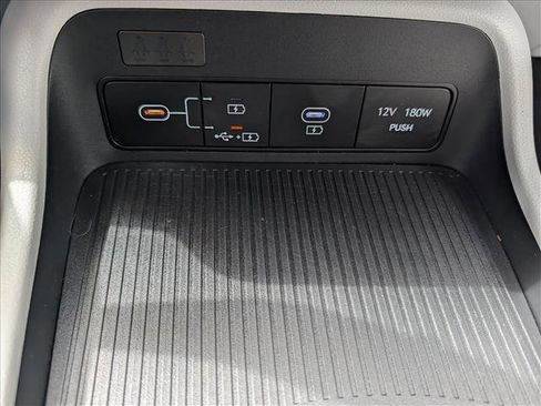 Certified 2024 Hyundai Kona SEL AWD/4WD image 31