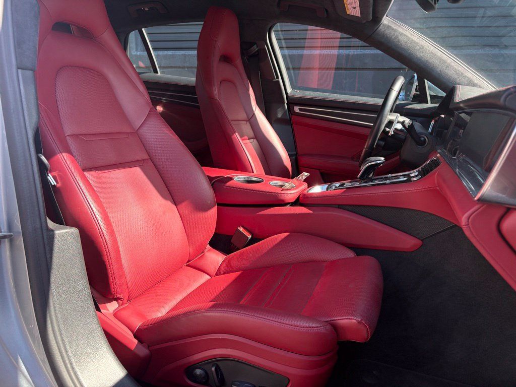 Certified 2022 Porsche Panamera GTS AWD/4WD image 18