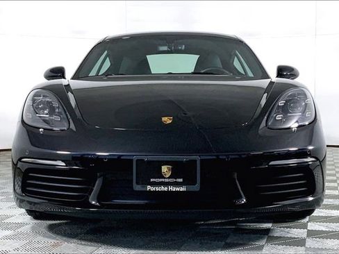 Used 2025 Porsche 718 Cayman RWD image 6