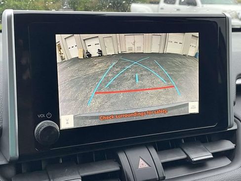 Used 2023 Toyota RAV4 XLE AWD/4WD image 37