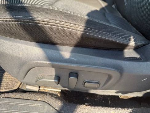 Used 2018 Subaru Outback 2.5i Premium AWD/4WD image 11