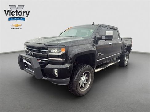 Used 2017 Chevrolet Silverado 1500 LTZ Z71 w/ LTZ Plus Package image 3