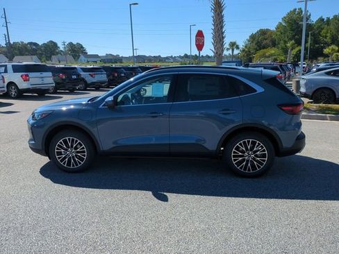 Used 2025 Ford Escape SE w/ PHEV Premium Package FWD image 7
