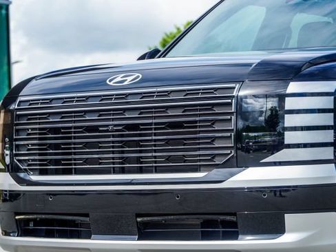 New 2026 Hyundai Palisade Calligraphy AWD/4WD image 2