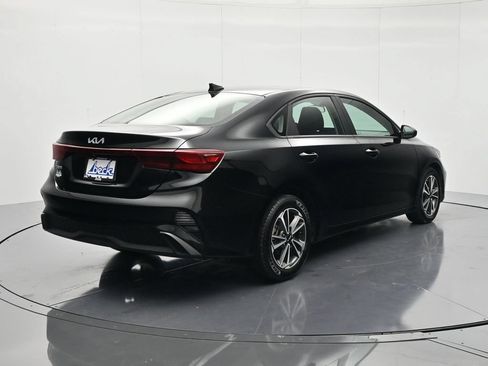 Used 2024 Kia Forte LXS FWD image 5